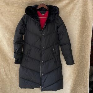Tommy Hilfiger down parka with good faux fur